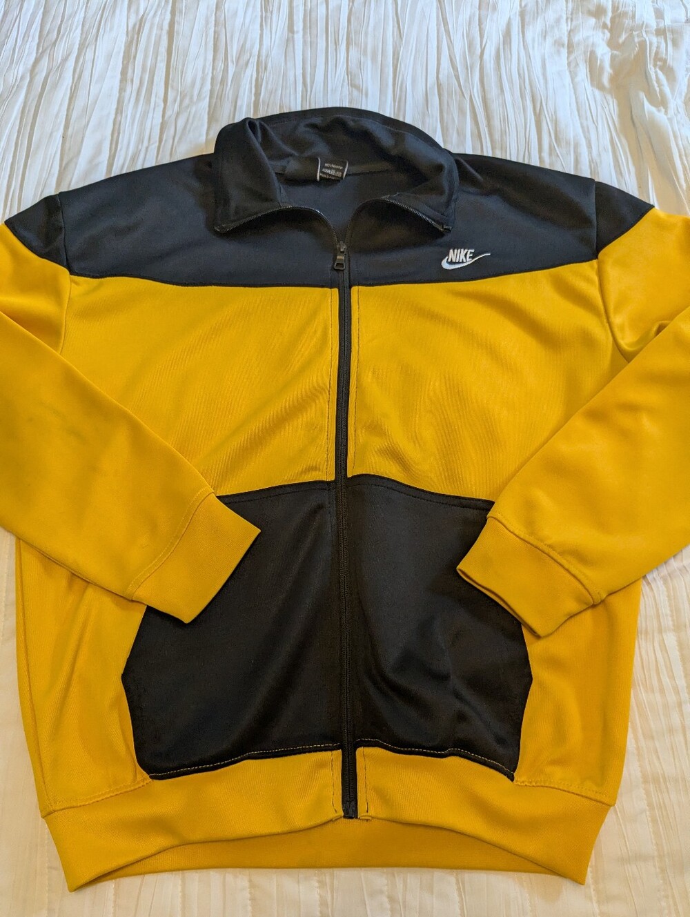 Nike Men’s Black and Yellow Colorblock Full-Zip Jacket